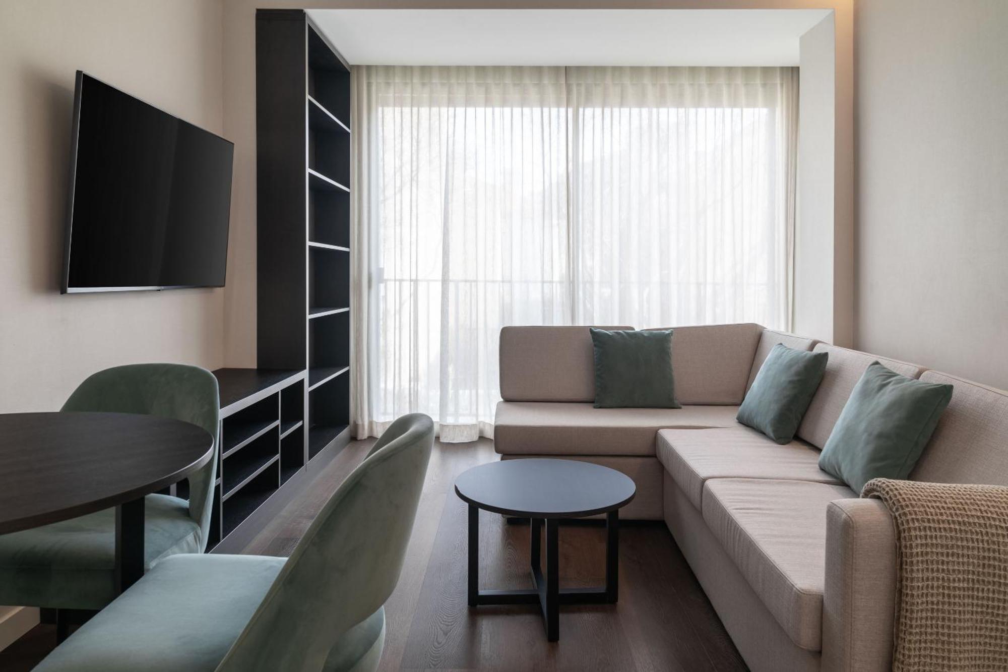 Limehome Defensores De Chaves Lisboa