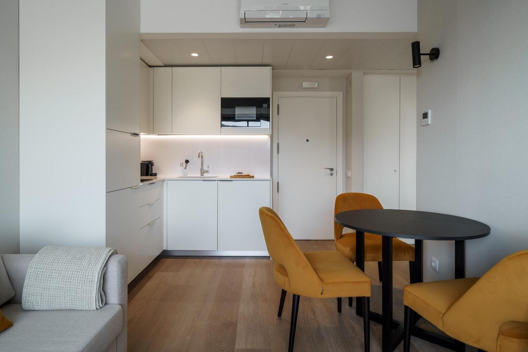 Apartamento Limehome Defensores De Chaves *
