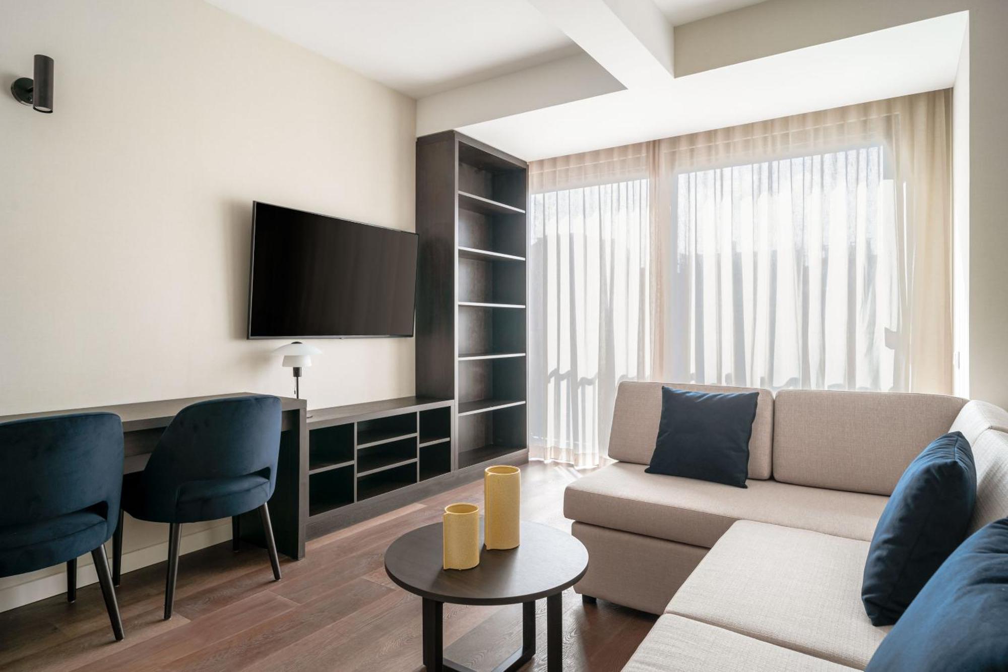Limehome Defensores De Chaves Lisboa